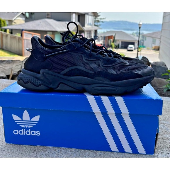 Adidas Originals Ozweego Men's Size 13.5 Black Athletic Running Shoes Sneakers